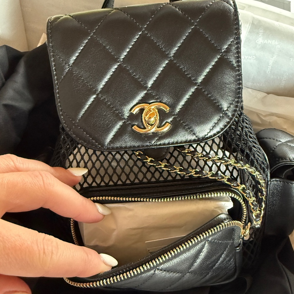 FULL SET - CHANEL Black Quilted Backpack with Gold HW - Picture 12 of 16